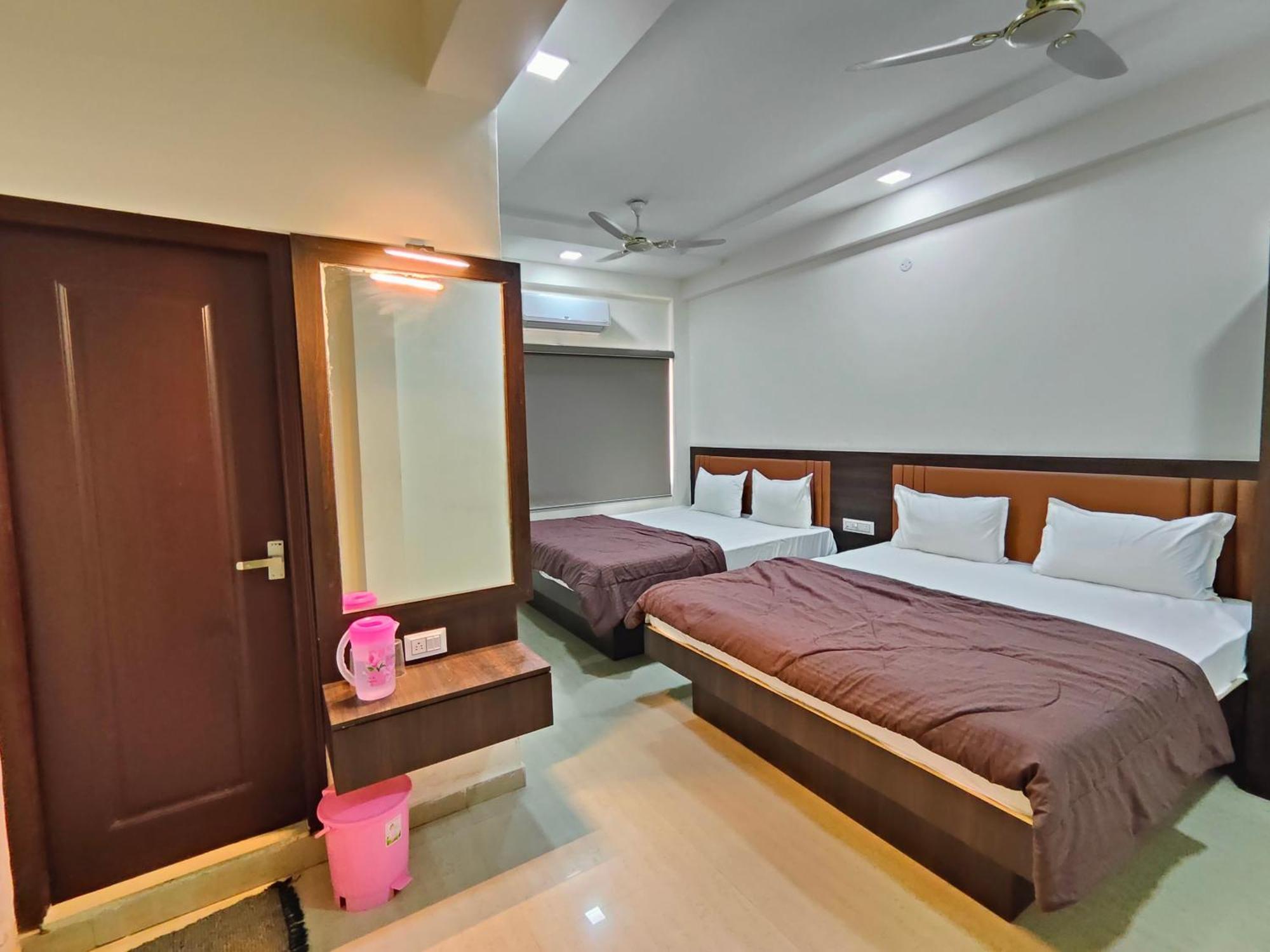 Hotel Heritage Palace Bhuj Exterior photo