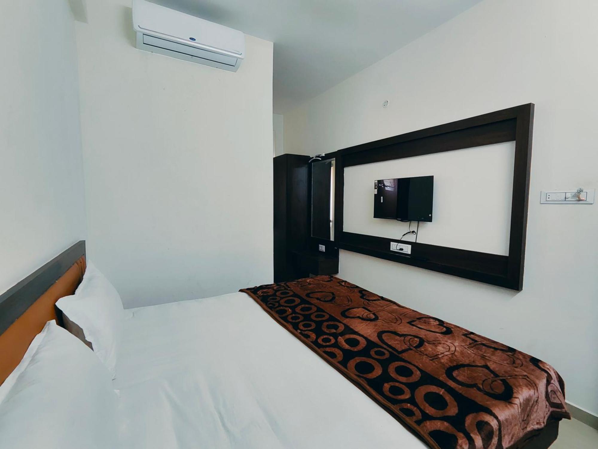 Hotel Heritage Palace Bhuj Exterior photo