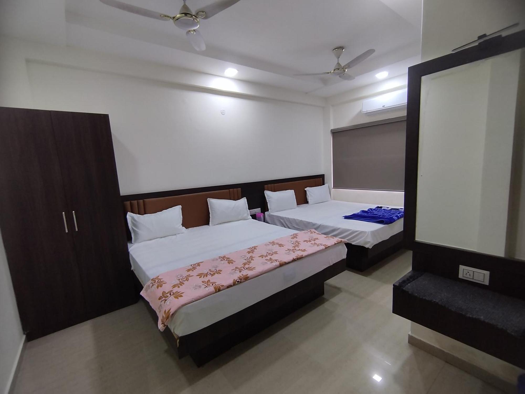 Hotel Heritage Palace Bhuj Exterior photo